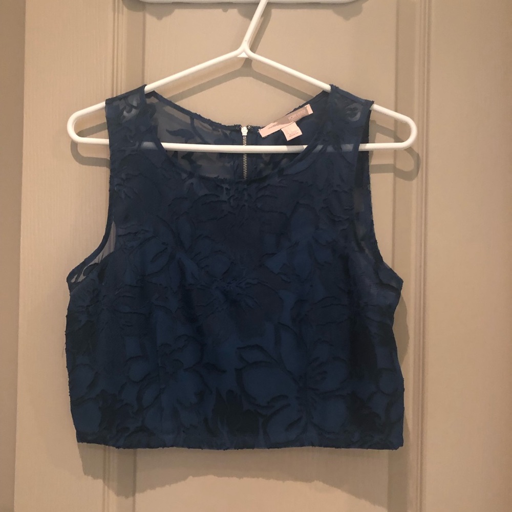 MOVING SALE! Forever 21 top